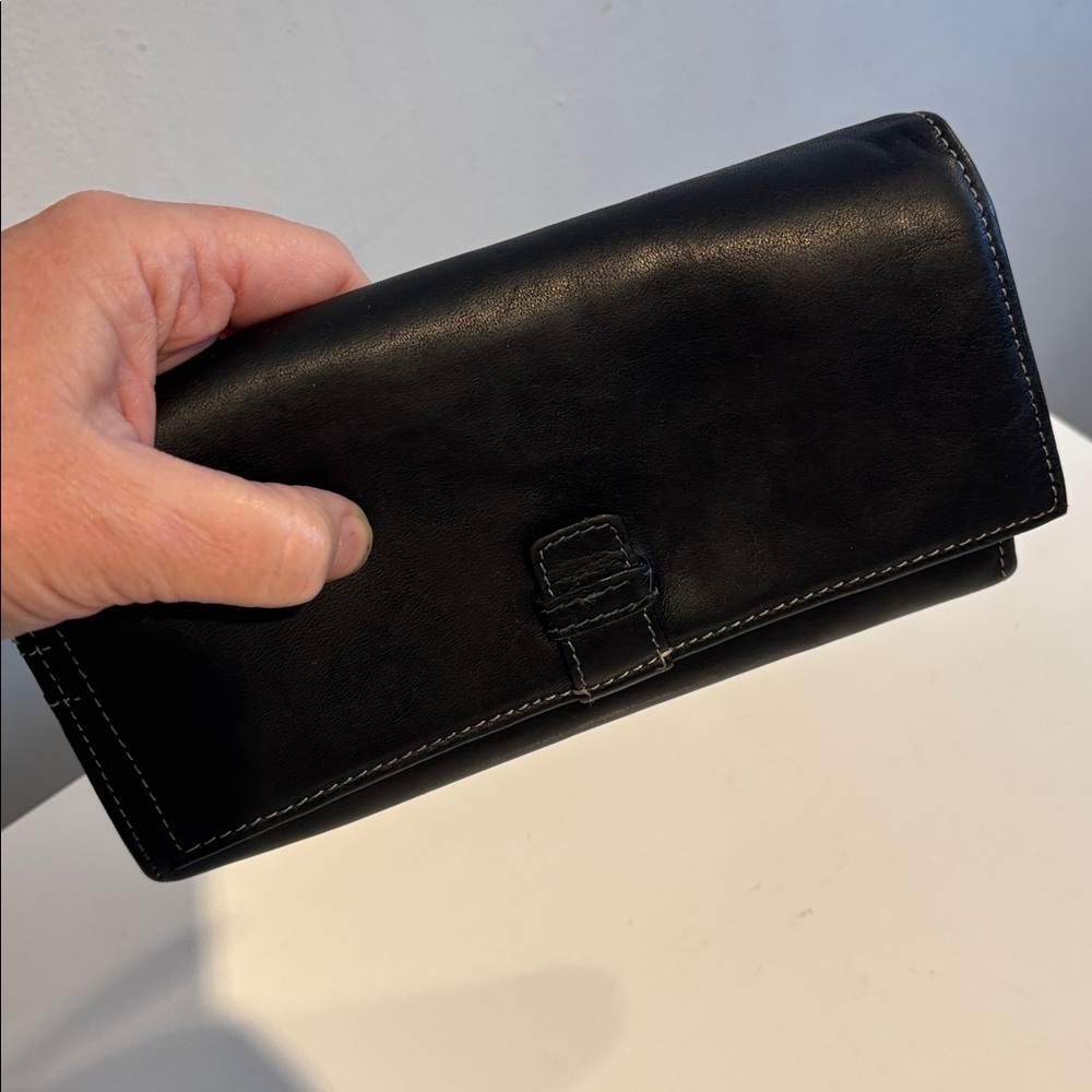 Tignanello buttery- soft black leather bifold wallet - Picture 11 of 11